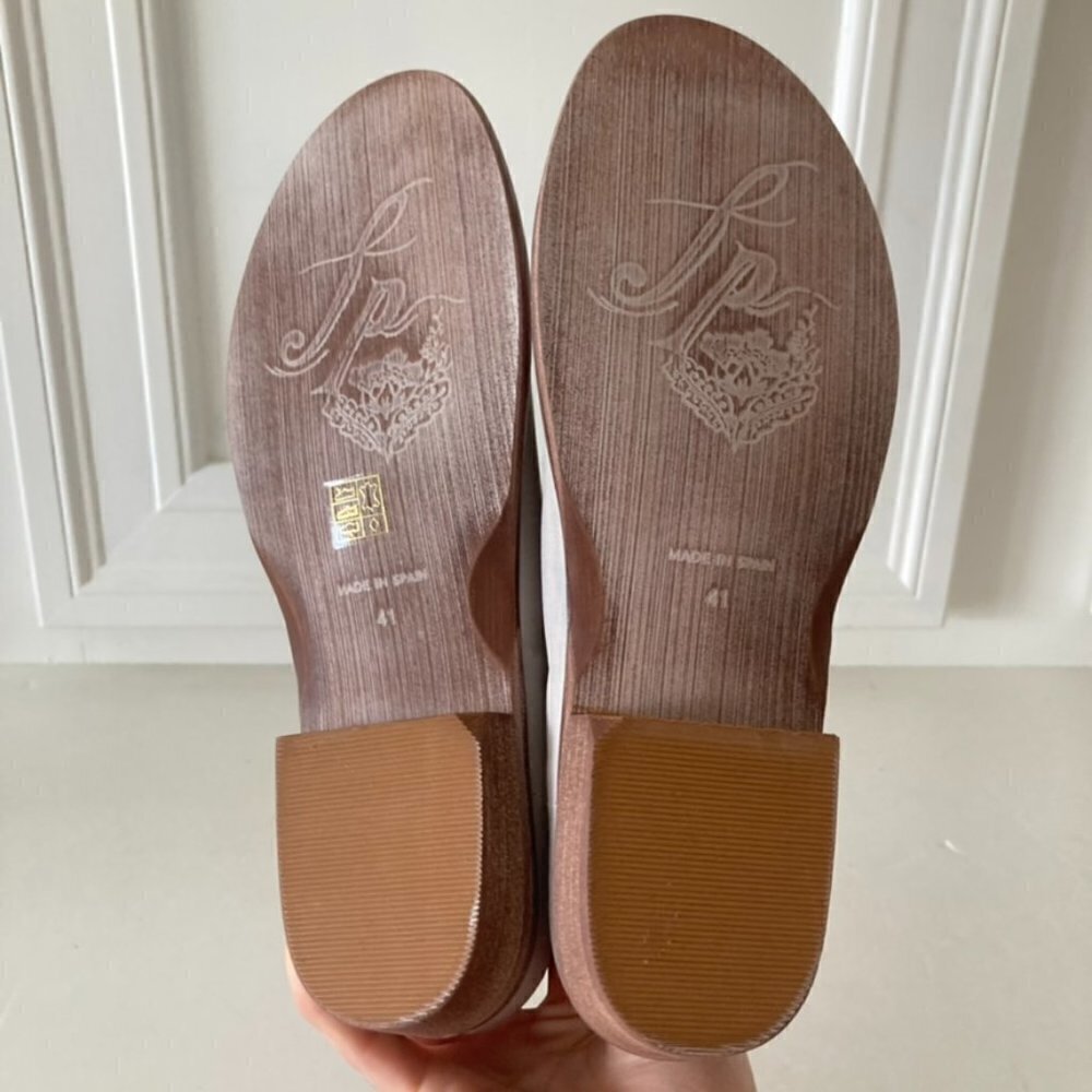 NWOT Free People Mont Blanc Creme Cutout Leather Sandals Sz 41 - Picture 7 of 8